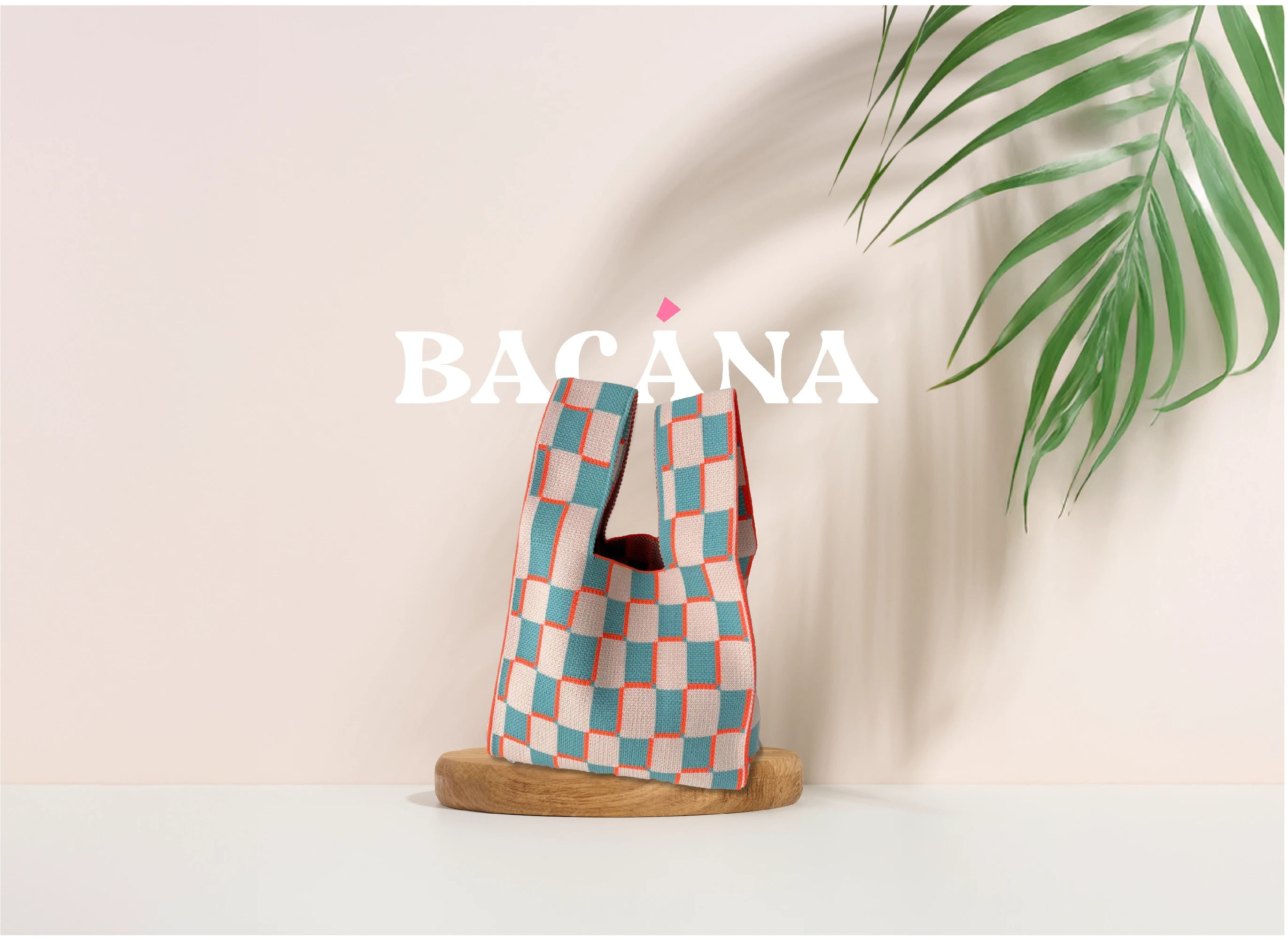 Bacana logo and products
